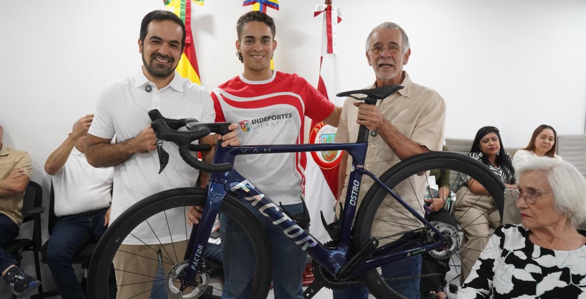 Gobernador Verano impulsa el sueño olímpico de Cristian Ortega con una bicicleta de alta tecnología